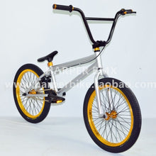 Lade das Bild in den Galerie-Viewer, New Brand BMX Bike 20 inch Wheel 52cm Frame Performance bicycle street limit stunt action bike
